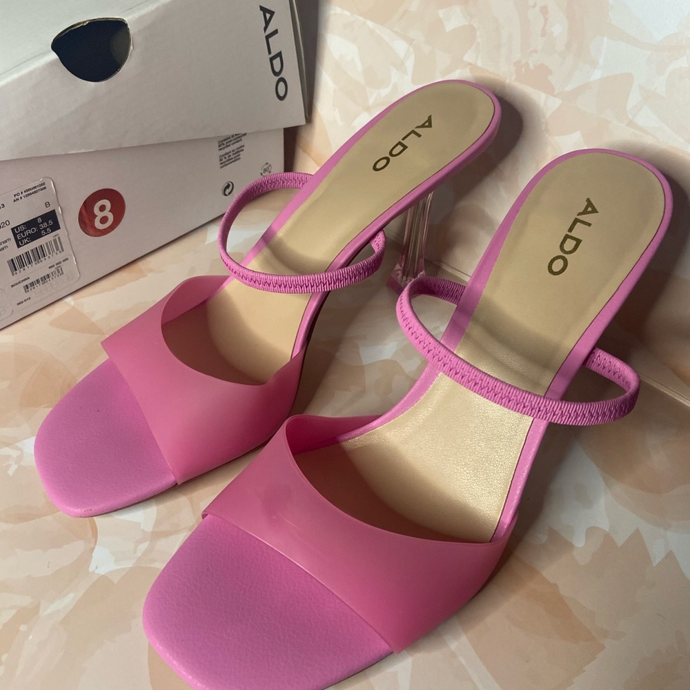 Pink Aldo kitten heels